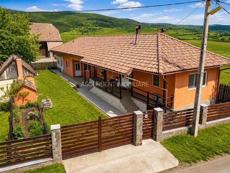1.200mp teren si casa cu gradina inflorata, aproape de Targu Secuiesc: Belani - 26