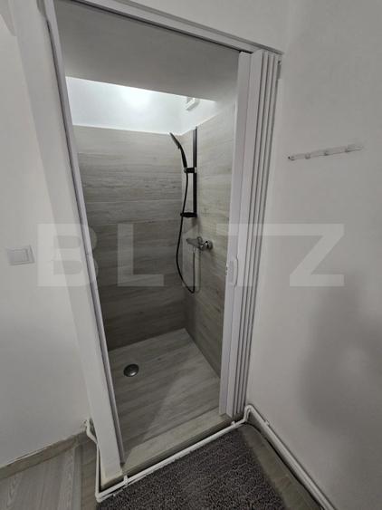Garsoniera modernă, 35 mp, zona Andrei Muresan