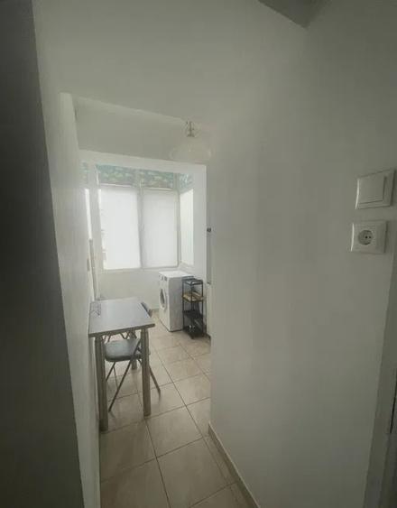 Garsoniera, decomandata, 31 mp, balcon, ac, metrou, Baba Novac