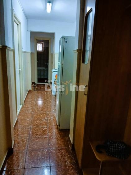 Apartament cu 3 camere de vanzare zona centrala