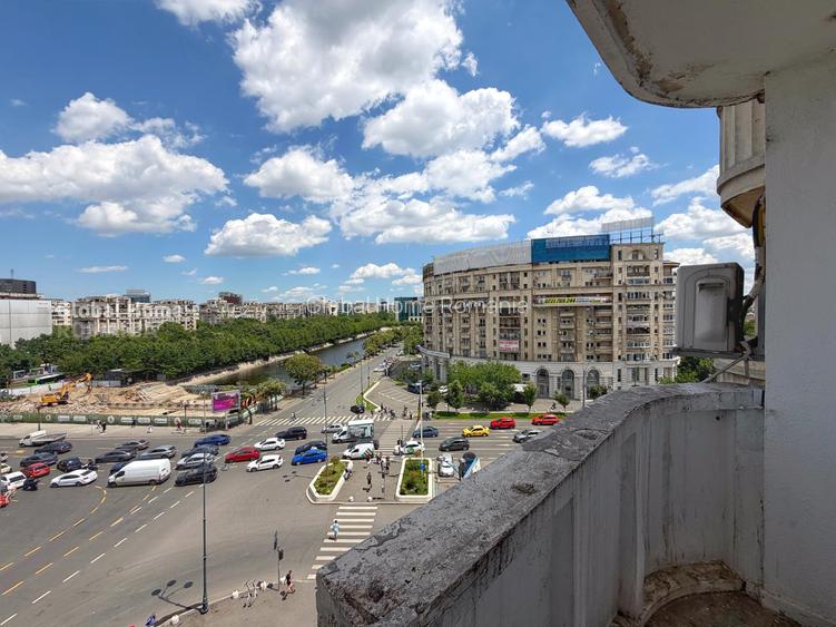 Unirii Fountains • 4-Room Apartment • 2 Front-Facing Balconies • Boiler - 20