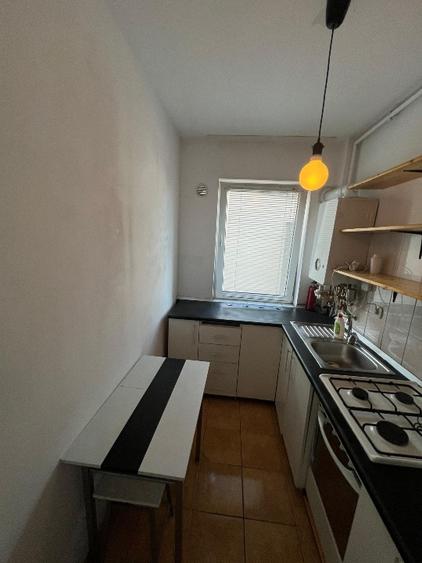 Închiriez direct de la proprietar – apartament 1 cameră / studio, 37 mp + balcon
