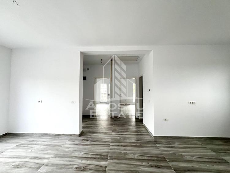 Casa individuala de vanzare pe parter, curte proprie, zona Sanandrei