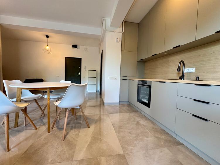Studio 42mp utili + 10mp terasa + 2 locuri de parcare- Sisesti -Prima inchiriere