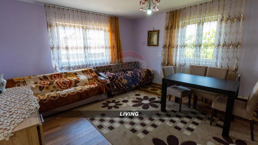 Casa si teren de vazare in Miresu Mare, oferta speciala