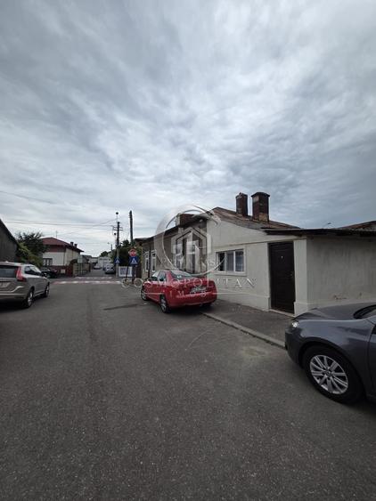 Proprietate cu potențial comercial – casă și teren în zona Clubul Politistilor /