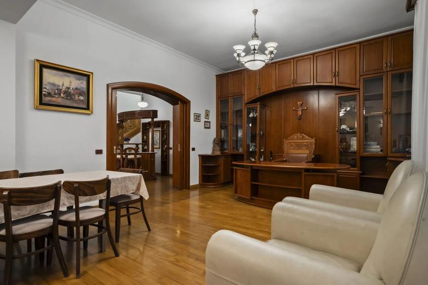 Proprietate rara pe Bulevardul Aviatorilor. Vila premium, curte impresionanta