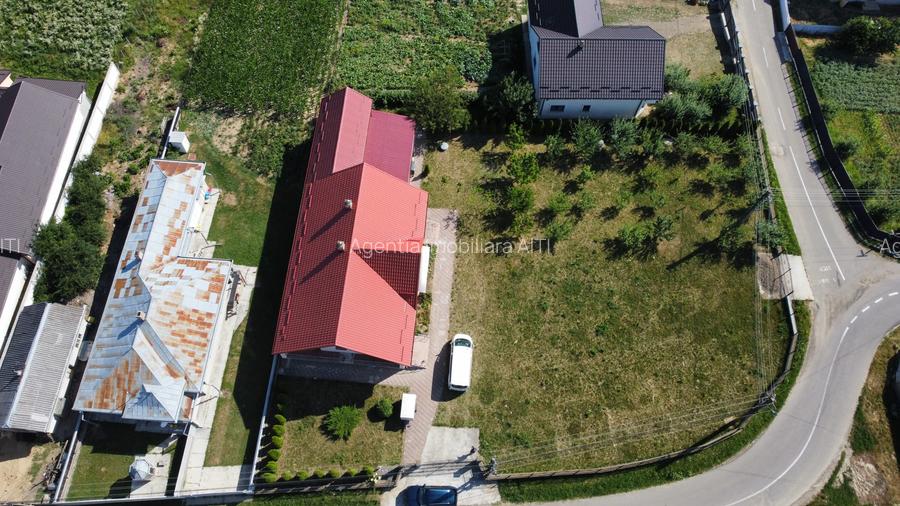 De Vanzare Casa Dumbraveni - 5