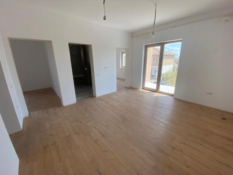 Apartament 3 camere etaj intermediar