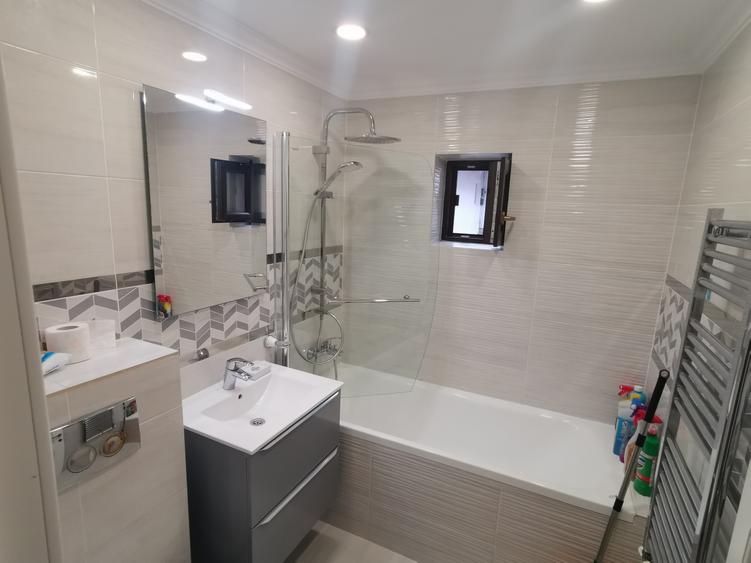 Apartament 3 camere Piata Mare complet renovat