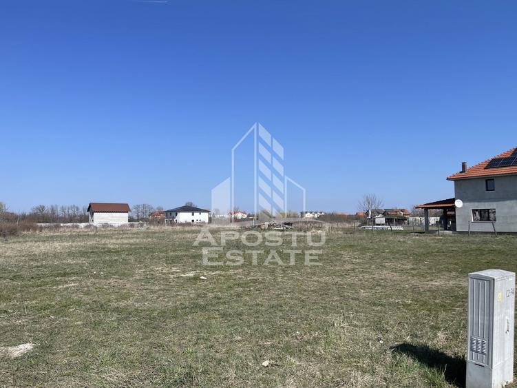 Parcela de vanzare, 804 mp, la 2 minute de primaria Ghiroda Timis