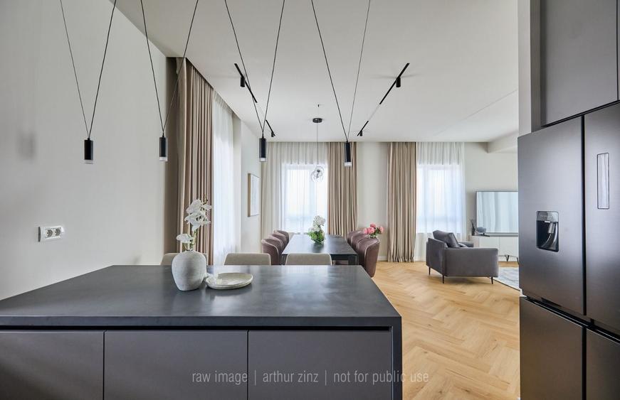 Penthouse 4 camere | Terasă spectaculoasă 123 mp | Jacuzzi