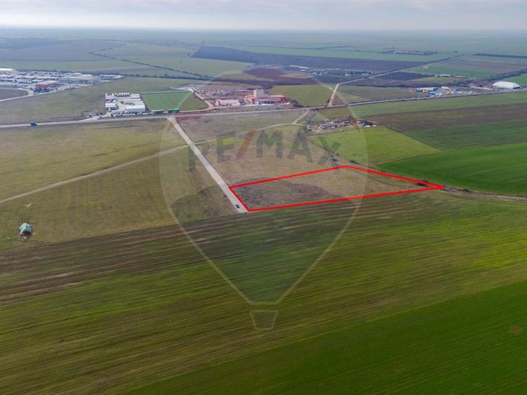 Teren intravilan 10.000 mp în Zona Industrială Sud Arad