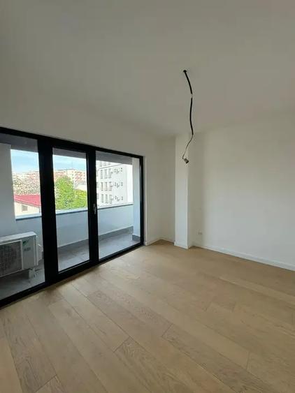 Apartament Penthouse 3 Camere 158 MP Zona Dacia Eminescu