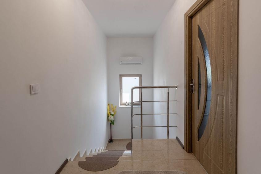 Renunta la Apartament- Descopera Avantajele unei Case Duplex in Mosoaia!