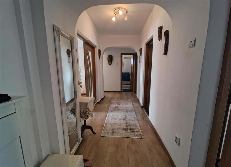 Apartament 4 camere | Burdujeni | Renovat | 2 Bai | 4c-970