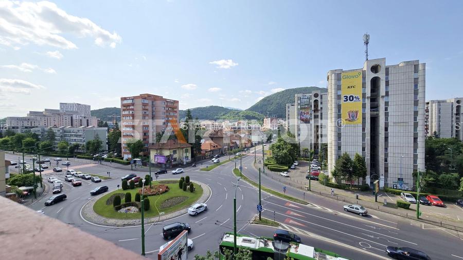 Apartament 4 camere zona Onix  Centru Civic - 9