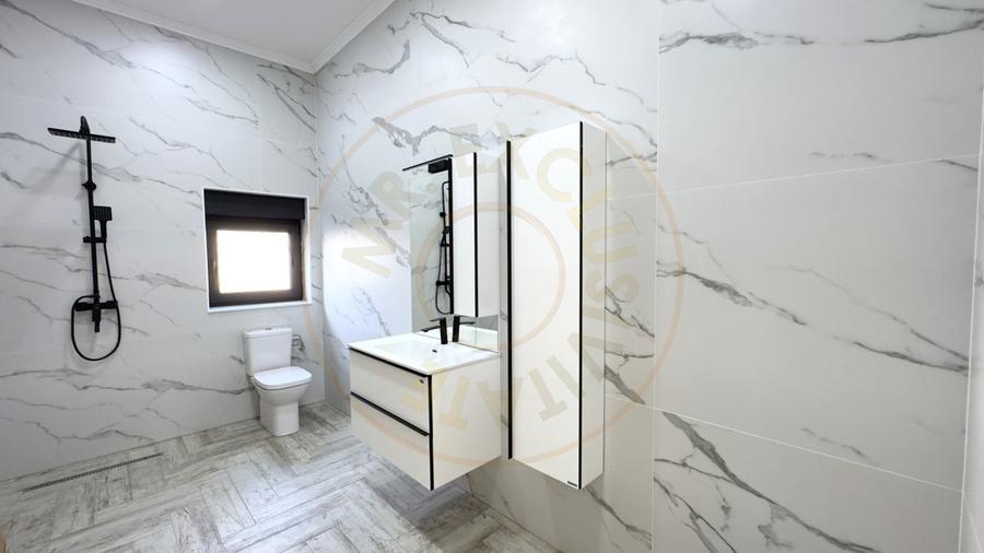Inchiriere Casă 3 camere 154 mp, Teren 630 mp - Str. T. Vladimirescu - Carei