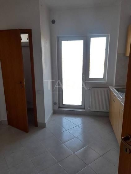Apartament 2 camere decomandat cu garaj, zona Europa