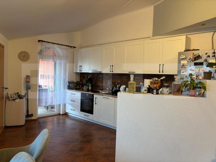 Apartament cu 3 camere de vanzare, 117 mp, strada Baritiu