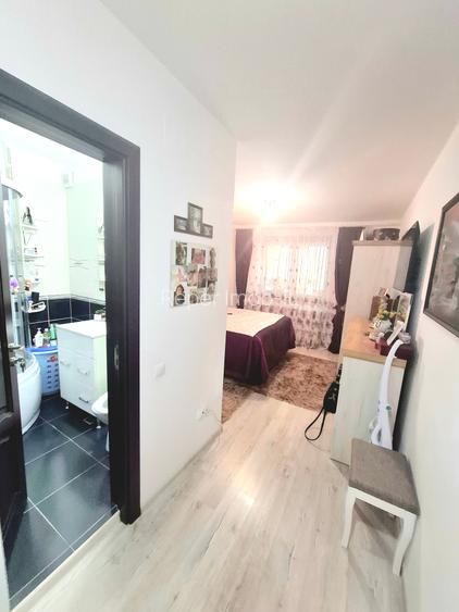 Apartament 3 camere, 84 mp utili, 2 băi+ terasă 17 mp,zona N Rm Vâlcea - 7
