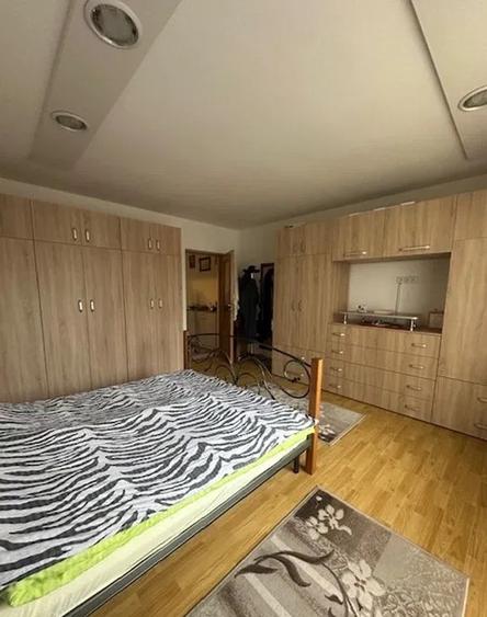 Apartament 3 camere, 82 mp, parter înalt + boxă 30 mp + 2 locuri de parcare