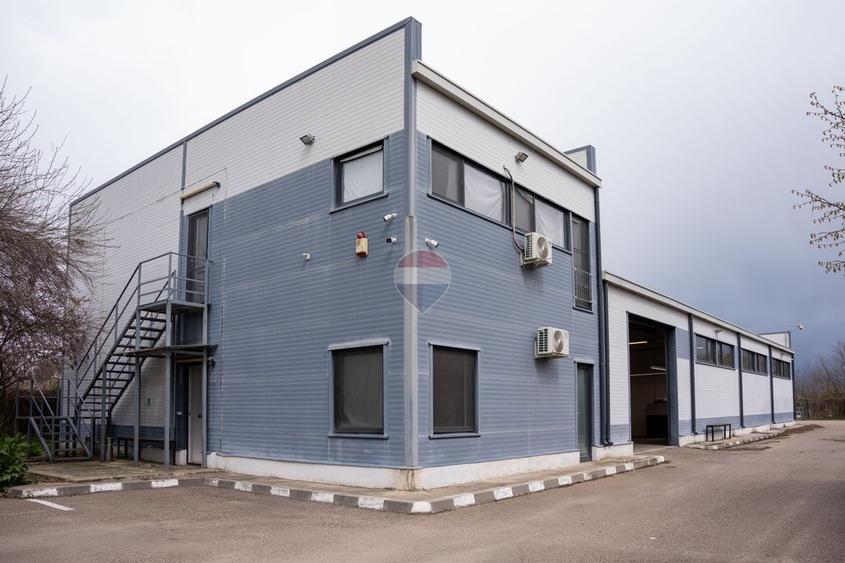 Hala industriala de vanzare, 858 mp, Teren 5.400 mp, DN71 Contești
