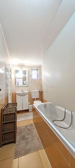 Apartament la casa, aproape de 700!