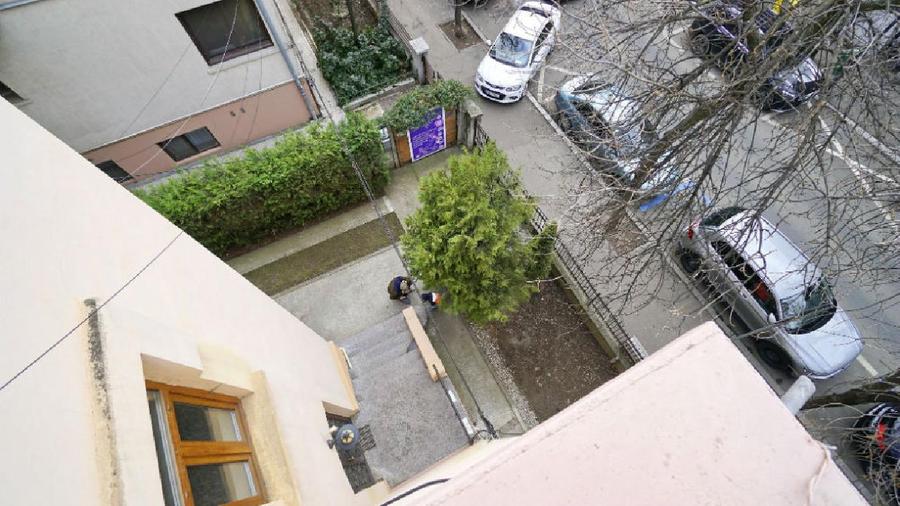 APARTAMENT IN VILA NEOROMANEASCA ZONA CAPITALE / DOROBANTI