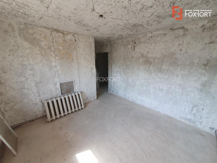 Apartament 3 camere decomandat, gata de renovat, Zona Freidorf