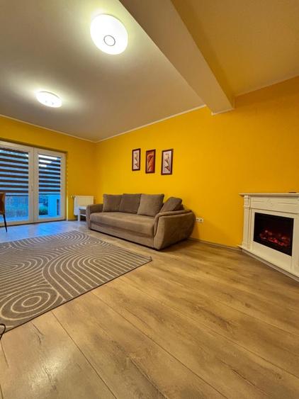 Apartament tip vila cu curte,2 camere,2 bai , loc parcare