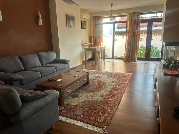 Casa p+1 + mansarda, 240mp utili, mobilata complet,singur curte, locuri parcare