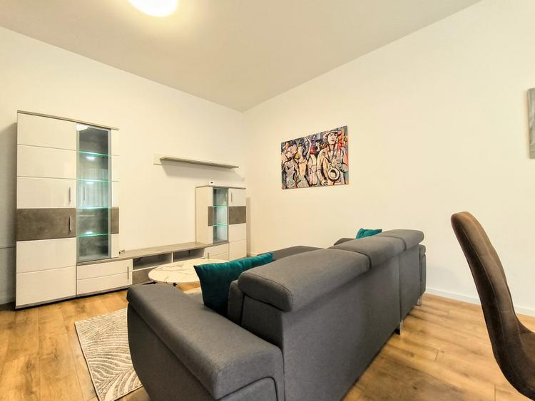 Ap. elegant cu 2 camere si parcare, zona Parc Poligon Floresti