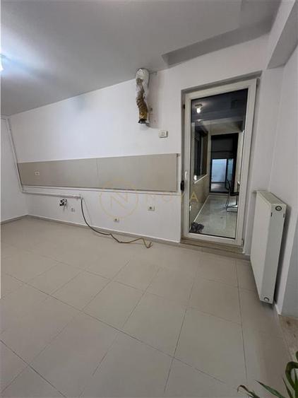 Apartament de 3 camere de vanzare in zona Herastrau la 1 min de parc