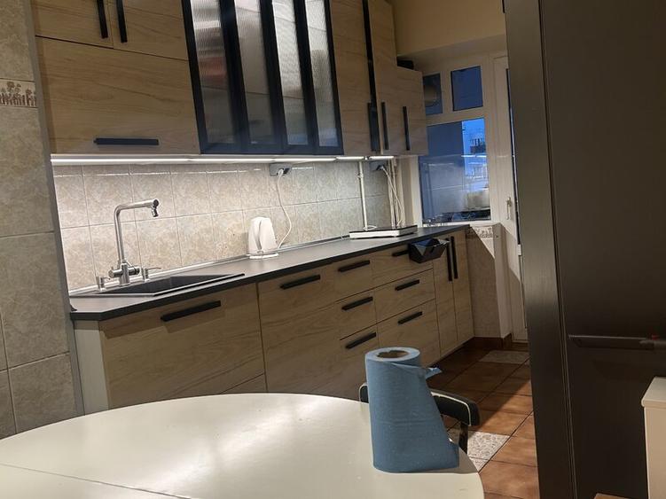 CLUCERULUI , 3 camere, spațios, 84 mp, etaj 7, mobilat, renovat, bloc reabilitat