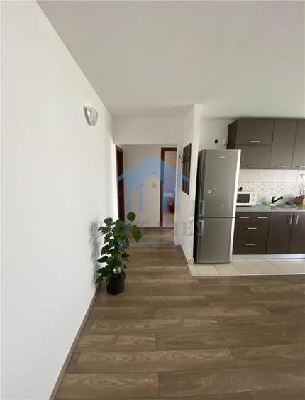 Apartament 3 camere, Intre Lacuri