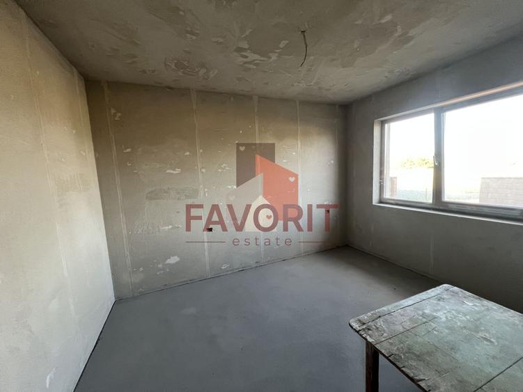 Duplex 5 camere despartit prin garaj | Giroc