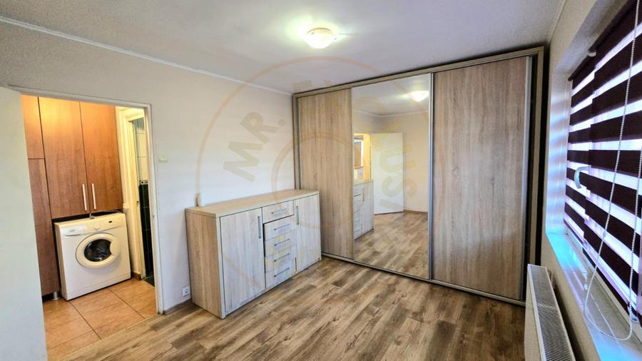 De inchiriat apartament 3 camere Micro 16 Parter