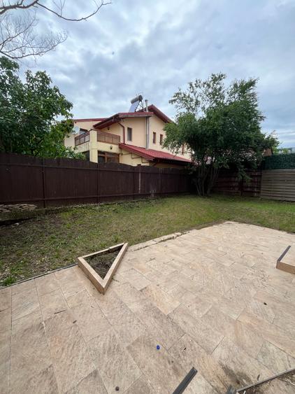Apartament 3 camere Jolie Ville 160 mp,curte proprie 140 mp.