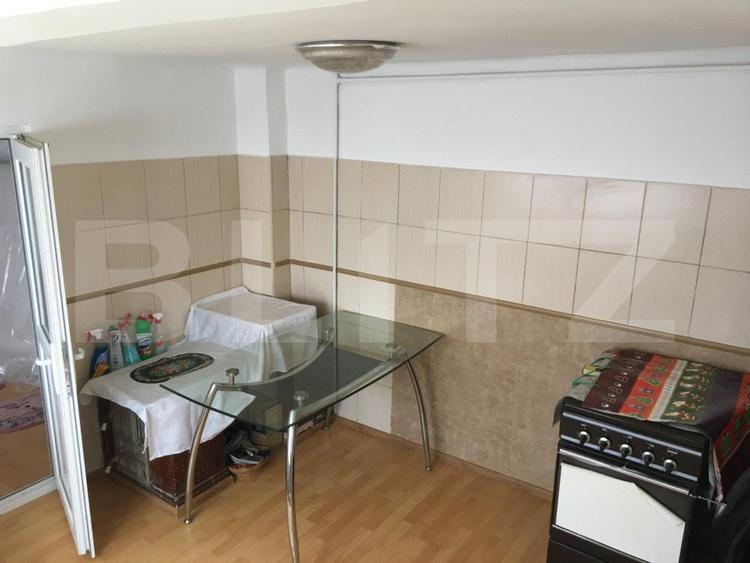 Casă 70mp utili, teren 1000mp, front stradal 10ml, Târgoviște