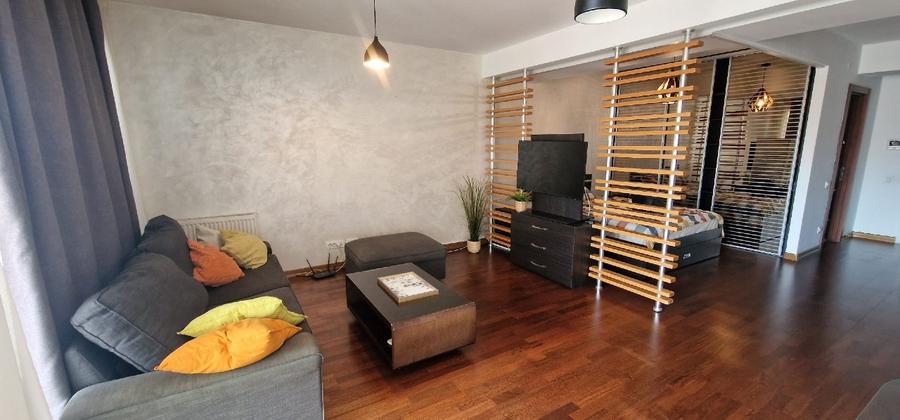 Inchiriez studio in InCity
