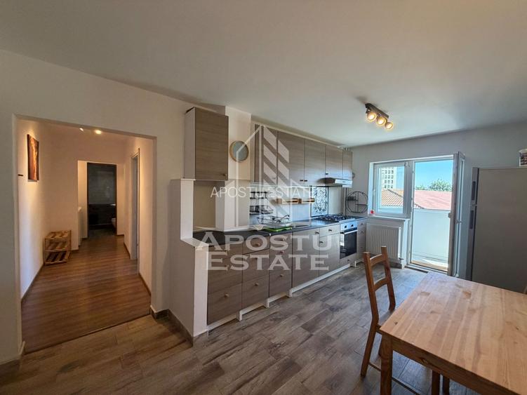 Apartament cu 3 camere de vanzare, renovat , Aradului, Timisoara
