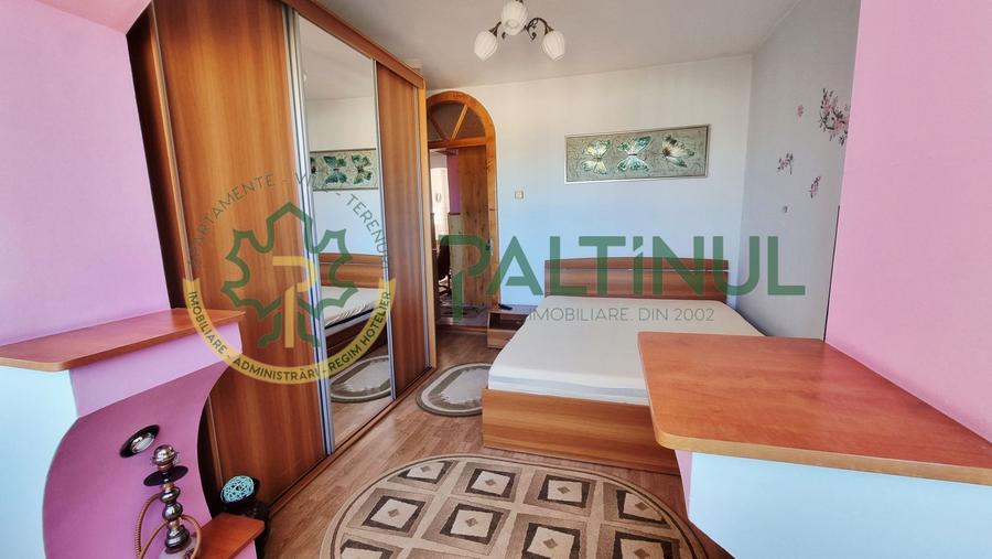 Apartament de vanzare 3 camere decomandat – Calea Poplacii, 2 balcoane, pivniță