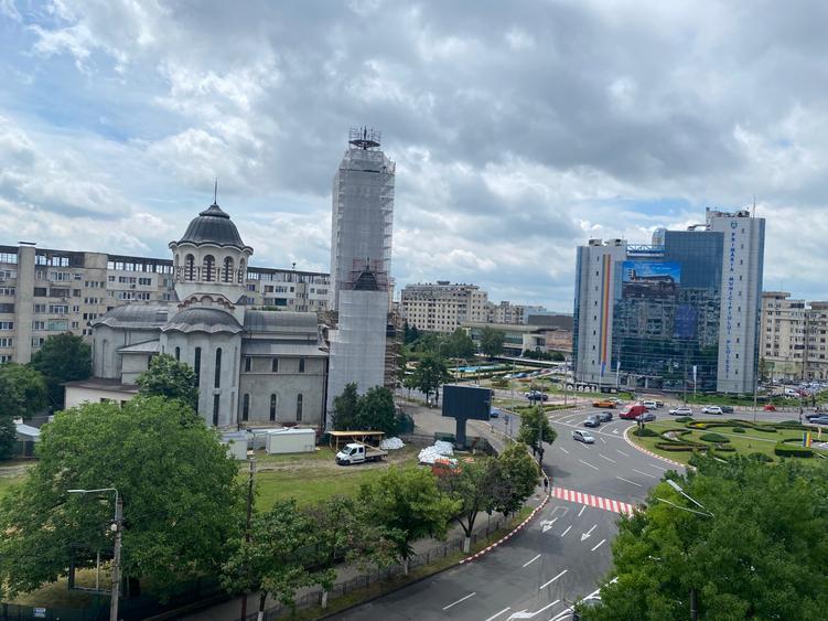 Apartament 2 camere, mobilat, zona ultracentrala a Orasului Ploiesti.