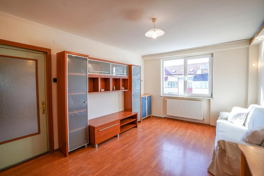 Apartament cu 3 Camere Proaspăt Renovat lângă Mall & Lidl! Direct Proprietar!