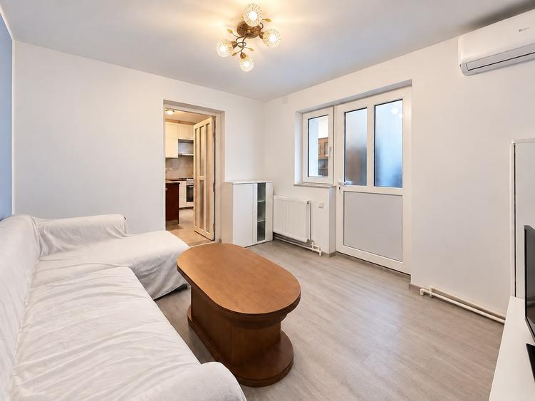 Casă renovată integral în Tomis 2 | Teren 90 mp | Parcare proprie