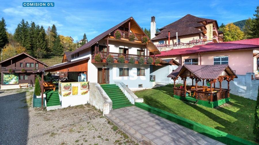 Complex turistic de vânzare, chiar în centrul stațiunii Durău.
