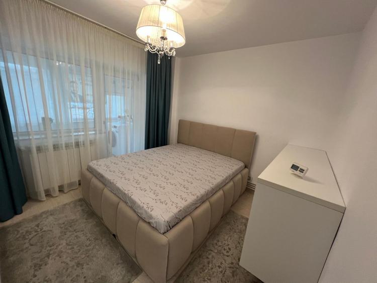 E3, 3 camere 100 mp, mobilat si renovat modern centrala, termica