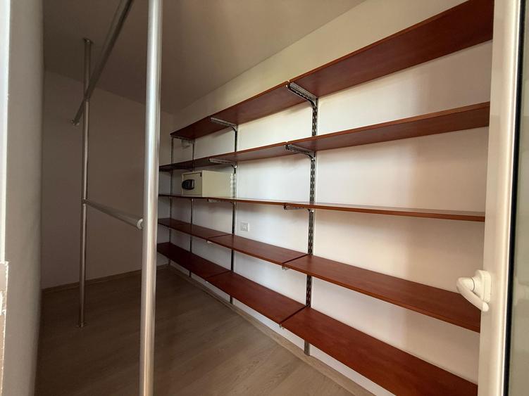 Apartament spațios cu 3 camere | 2 băi | Dressing | Otopeni