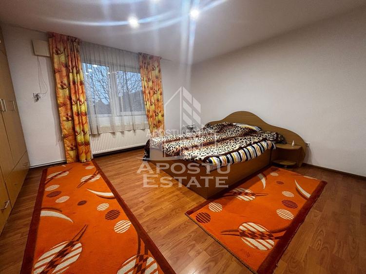 Inchiriez casa cu 2 apartamente ptr muncitori curte, zona Al. Ghirodei